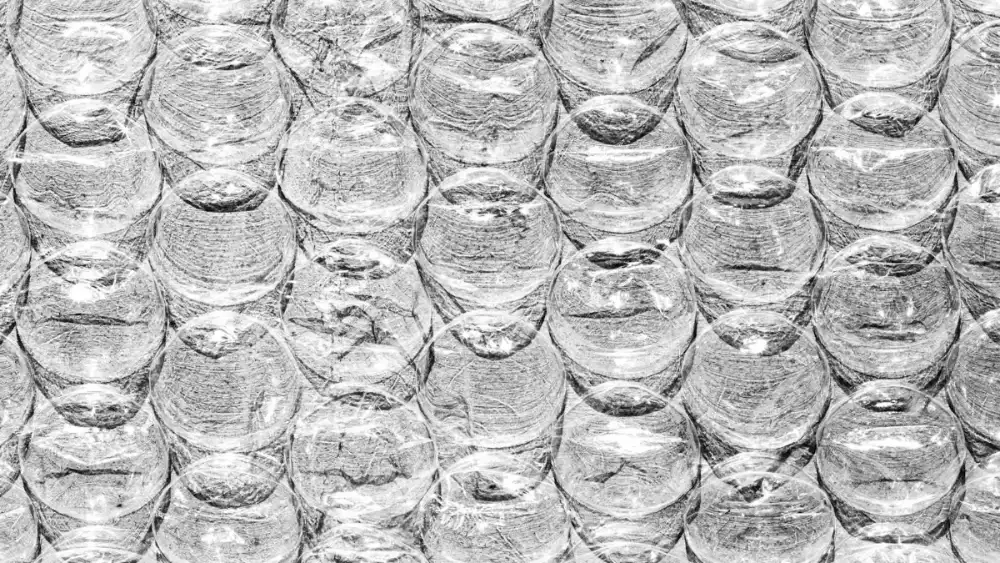 Papel de burbuja transparente en primer plano