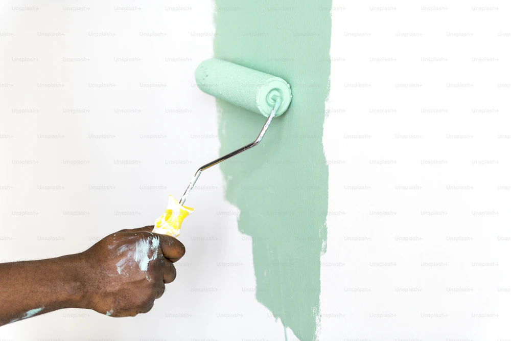 Cinta de carrocero en una pared