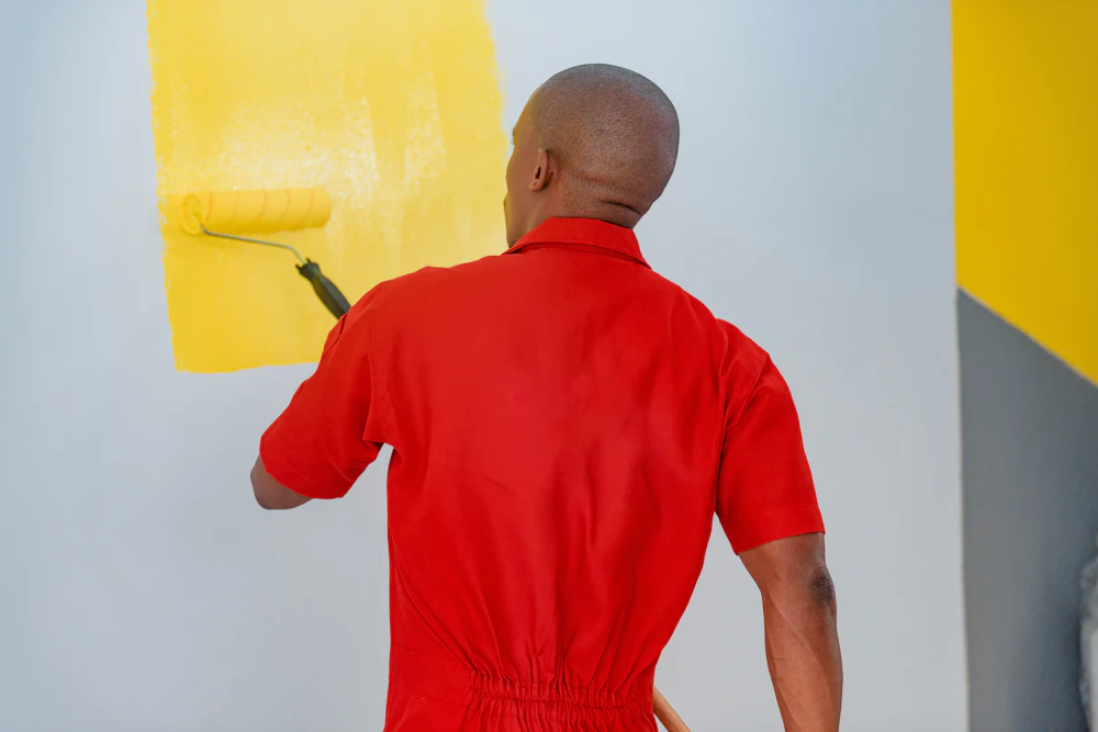 Habitación en proceso de pintado